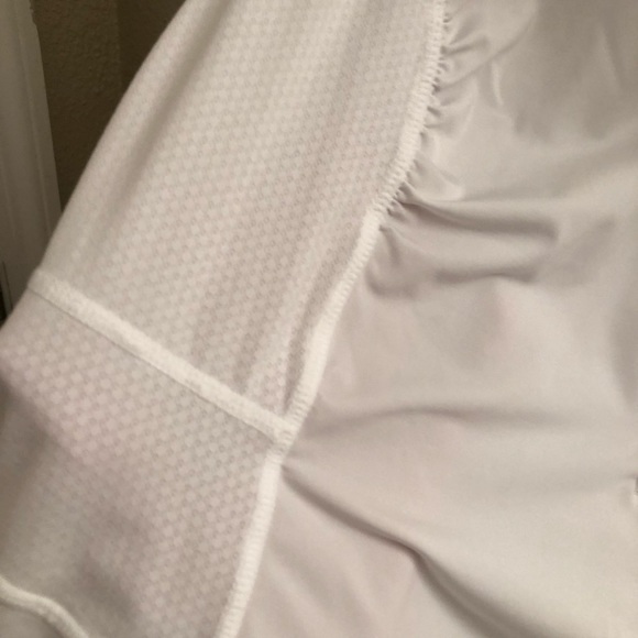 Lululemon Water Bound Hoodie - Picture 8 of 8